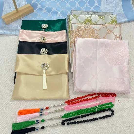 Top Quality China Factory Traditional Prayer Mat Embossed Cotton Insert Anti